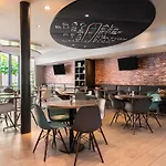 Hotel Ibis Centre Stopera 3*