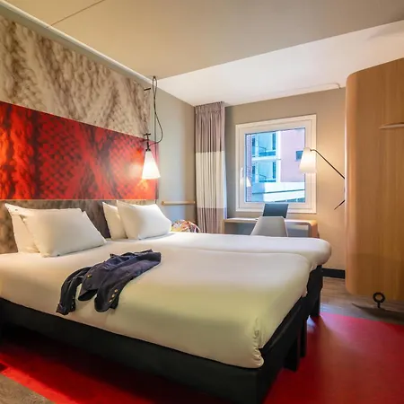 Ibis Centre Stopera Hotell 3*