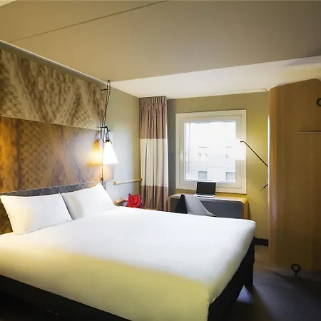 Ibis Centre Stopera Hotel 3*