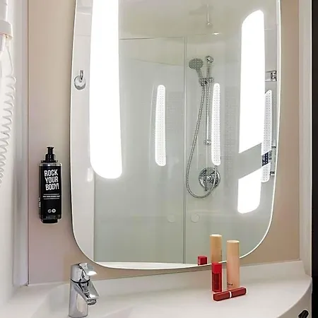 Ibis Centre Stopera 3*