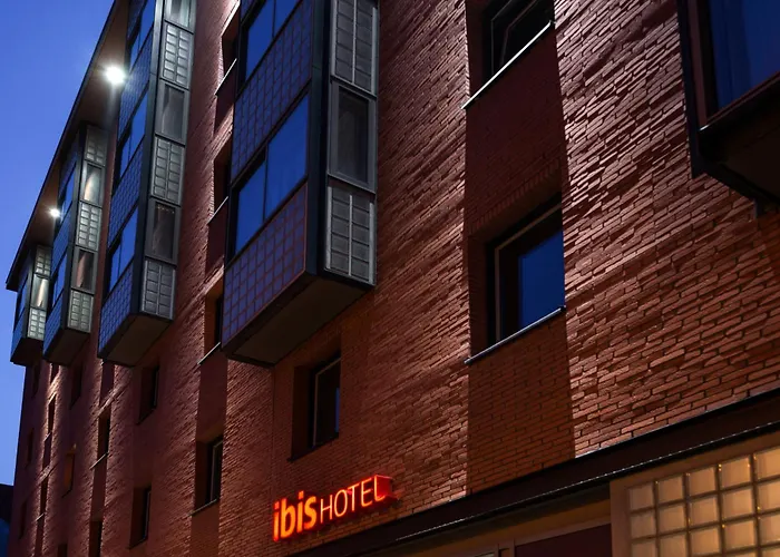 Hotel Ibis Centre Stopera 3*