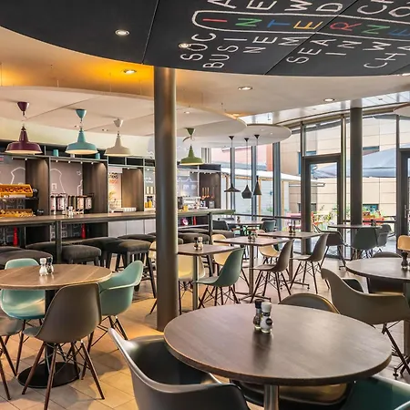 Hotel Ibis Centre Stopera 3*