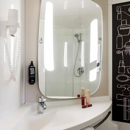 Ibis Centre Stopera 3*