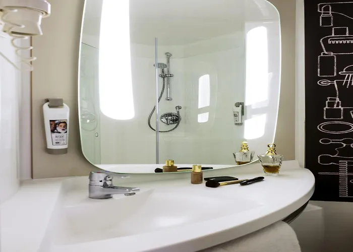 Ibis Centre Stopera 3*